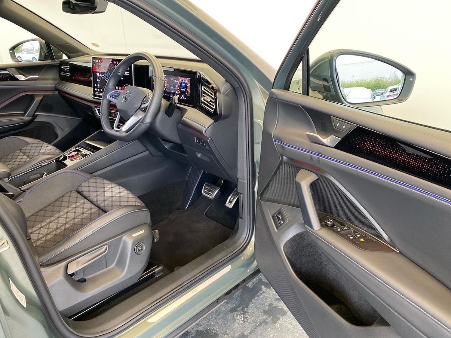 Used Volkswagen Tiguan 2025 for sale - 78121884: Photo 21