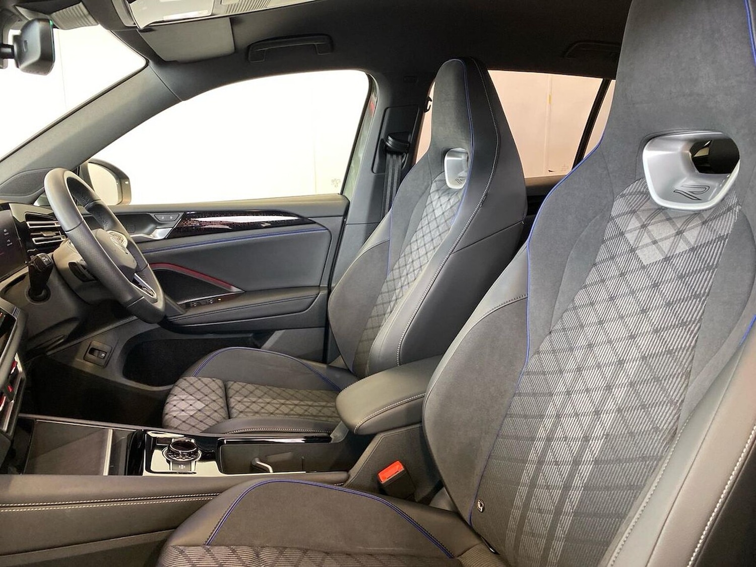 Used Volkswagen Tiguan 2025 for sale - 78121884: Photo 40