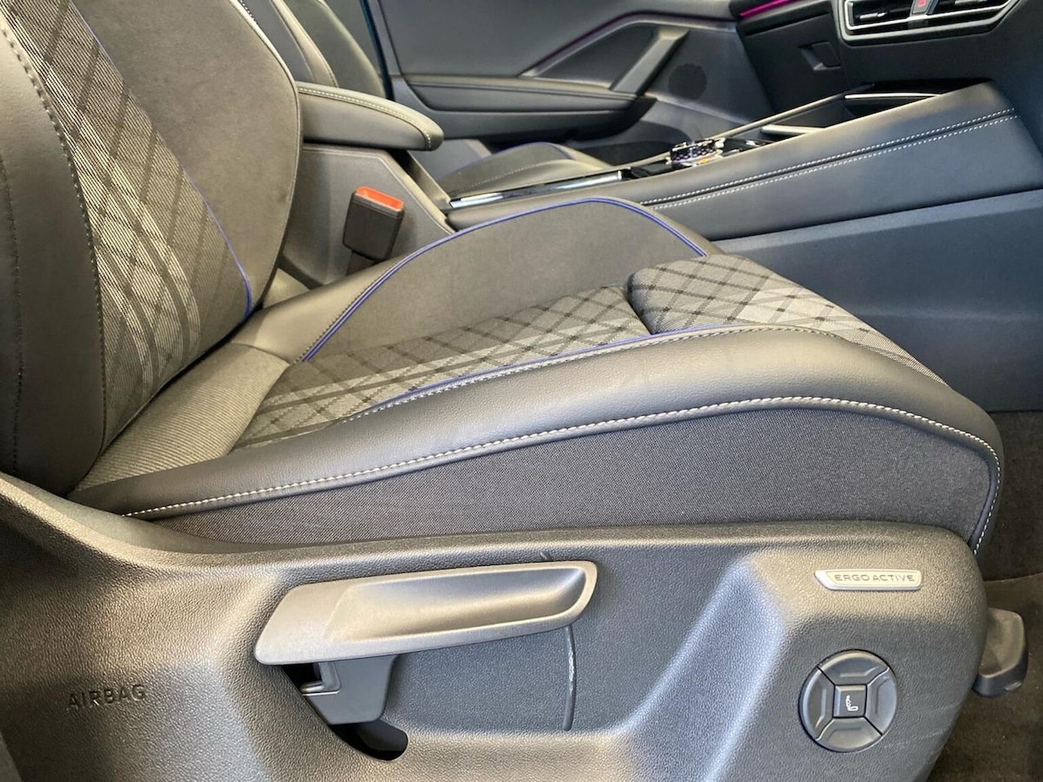 Used Volkswagen Tiguan 2025 for sale - 77797007: Photo 30