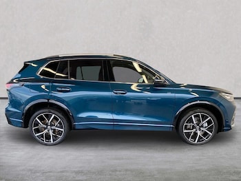 Used Volkswagen Tiguan 2025 for sale - 77797007: Photo