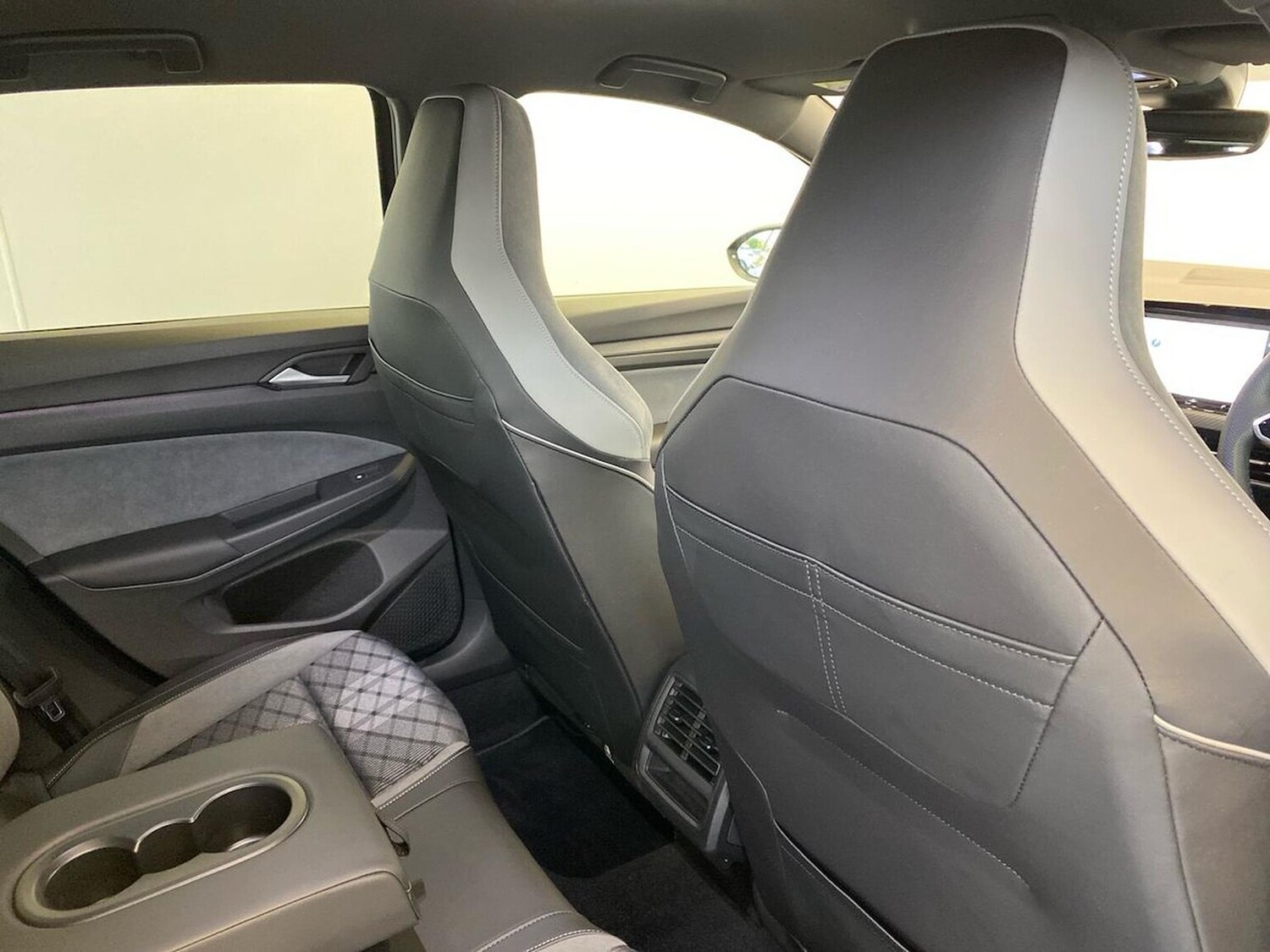 Used Volkswagen Golf 2023 for sale - 76543059: Photo 22