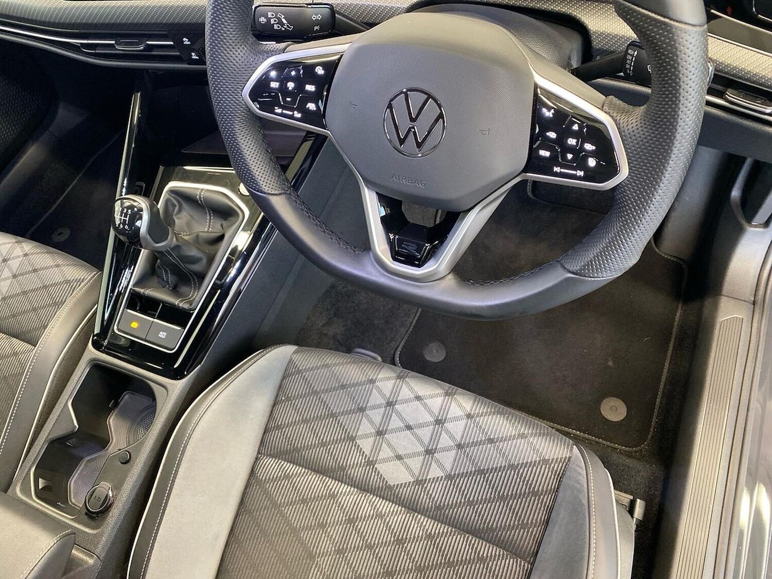 Used Volkswagen Golf 2023 for sale - 76543059: Photo 27
