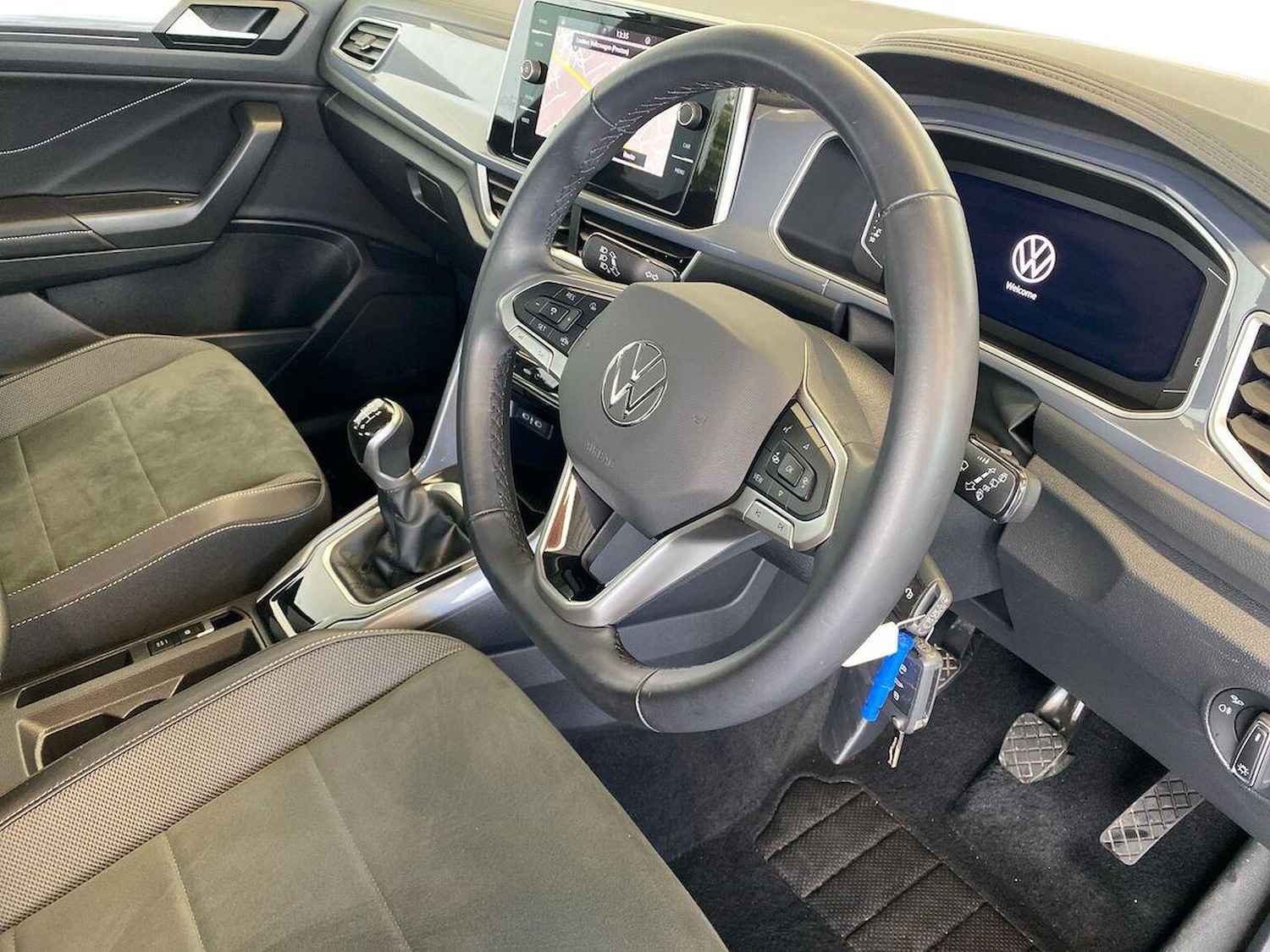 Used Volkswagen T-Roc 2024 for sale - 75994958: Photo 15