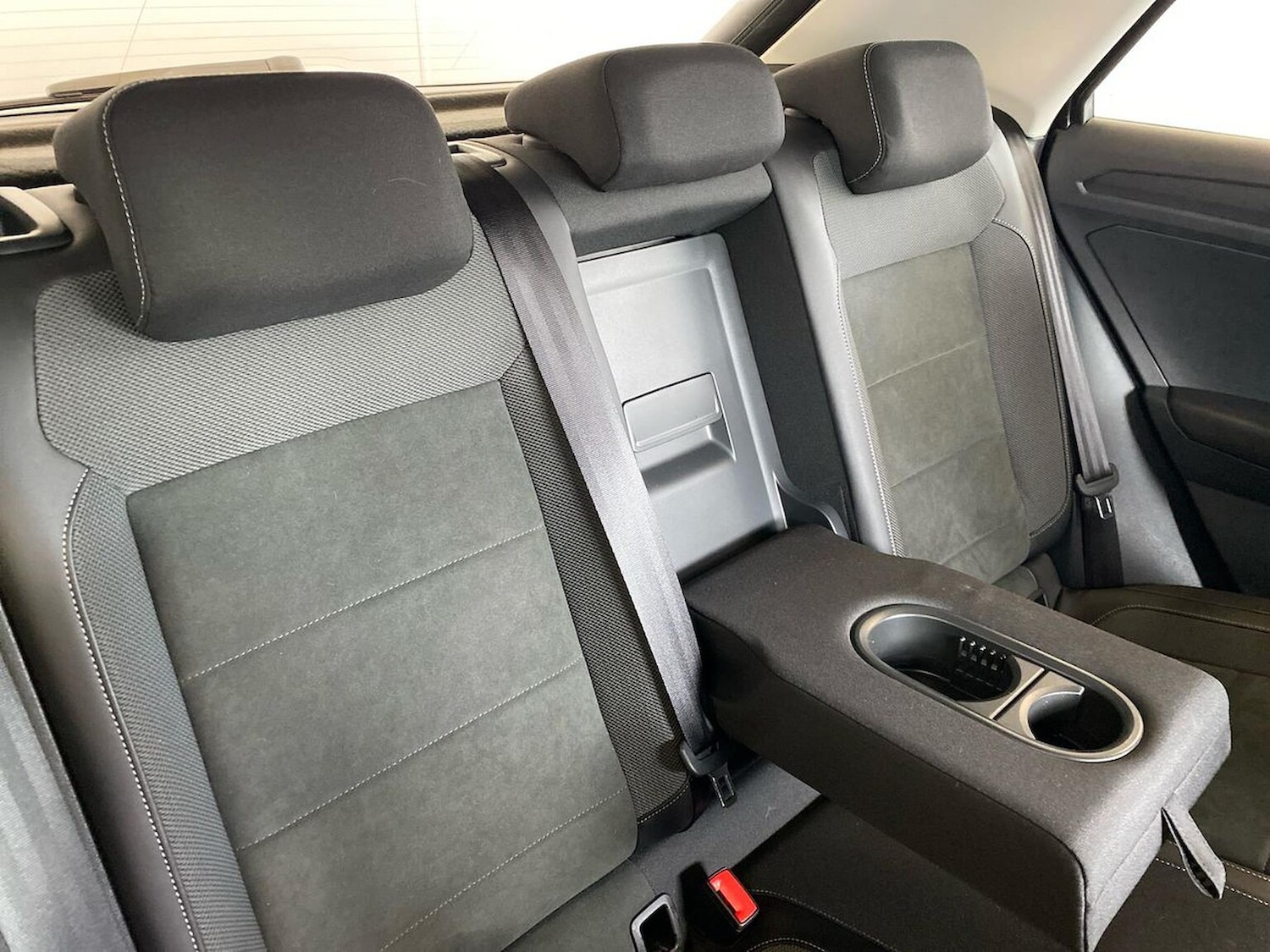 Used Volkswagen T-Roc 2024 for sale - 75994958: Photo 16