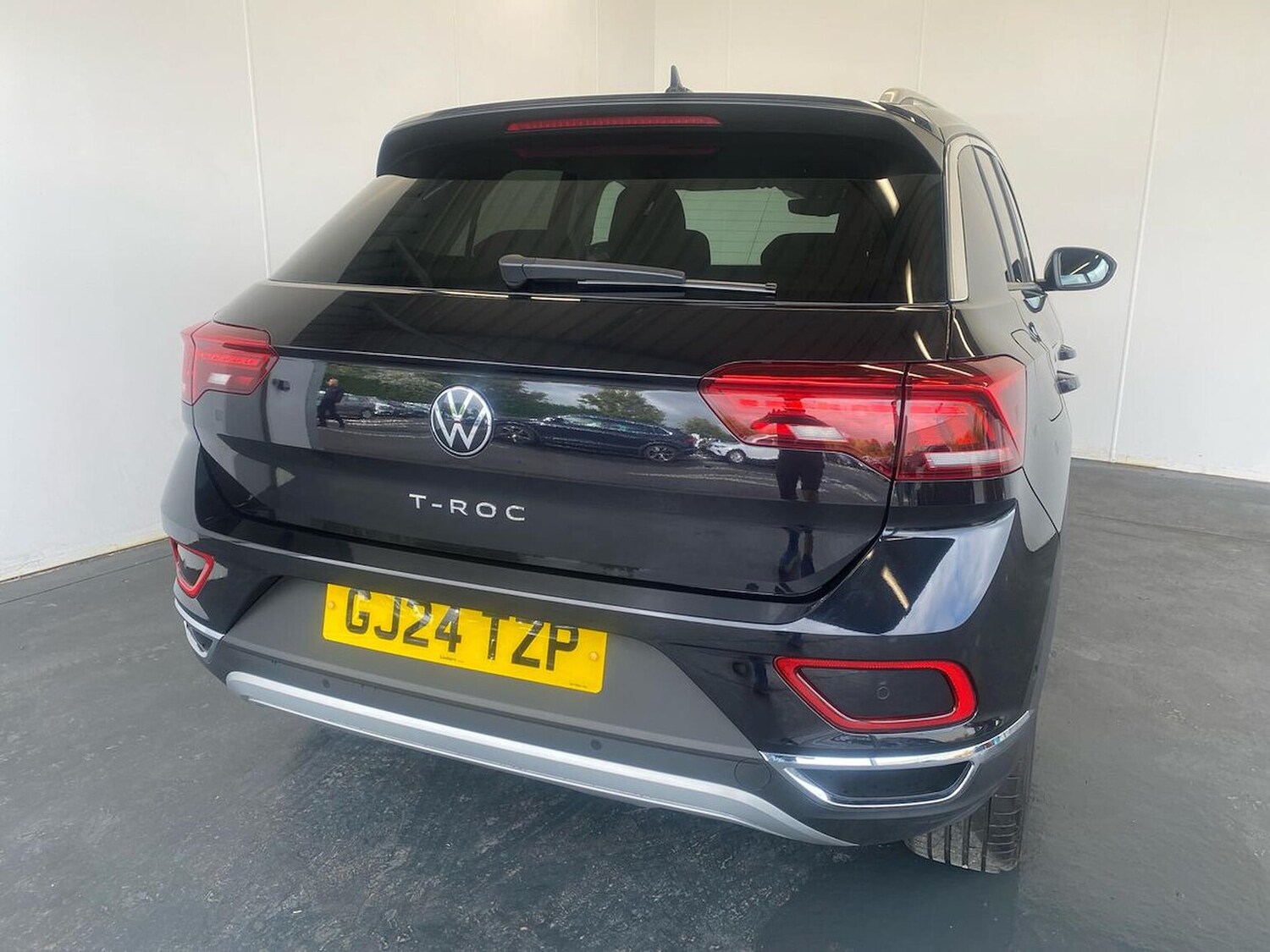 Used Volkswagen T-Roc 2024 for sale - 75994958: Photo 35