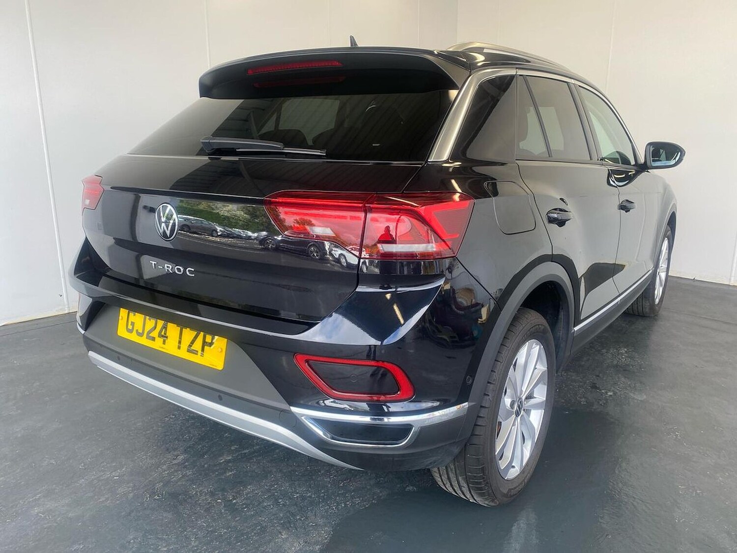 Used Volkswagen T-Roc 2024 for sale - 75994958: Photo 36
