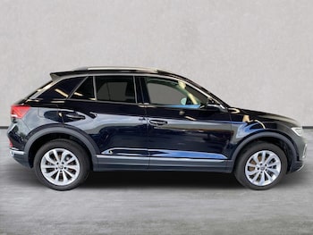 Used Volkswagen T-Roc 2024 for sale - 75994958: Photo 3