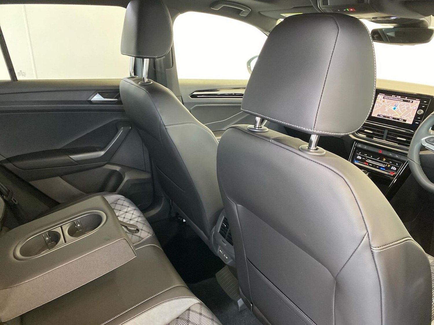 Used Volkswagen T-Roc 2025 for sale - 77632529: Photo 22