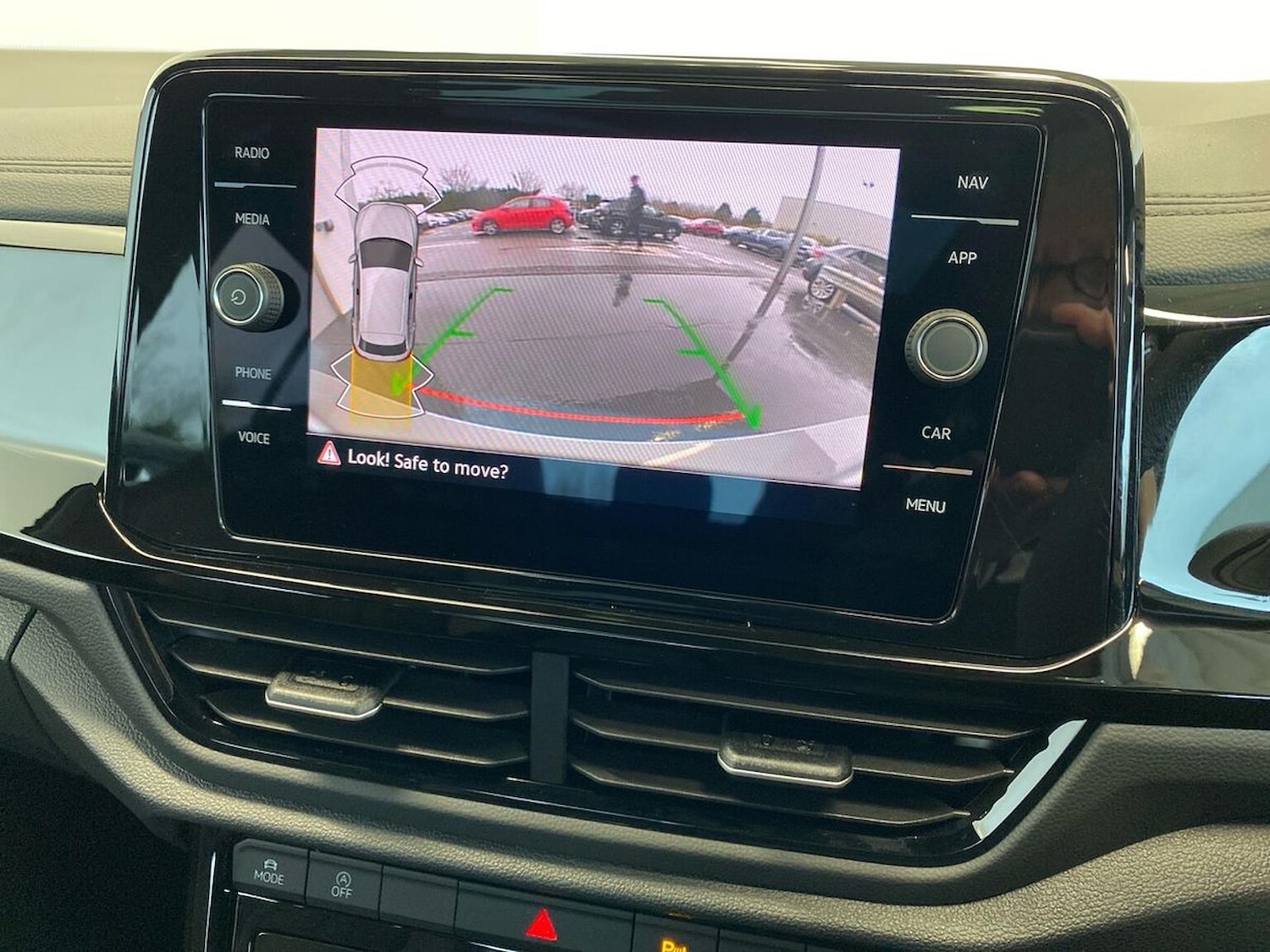 Used Volkswagen T-Roc 2025 for sale - 77632529: Photo 23