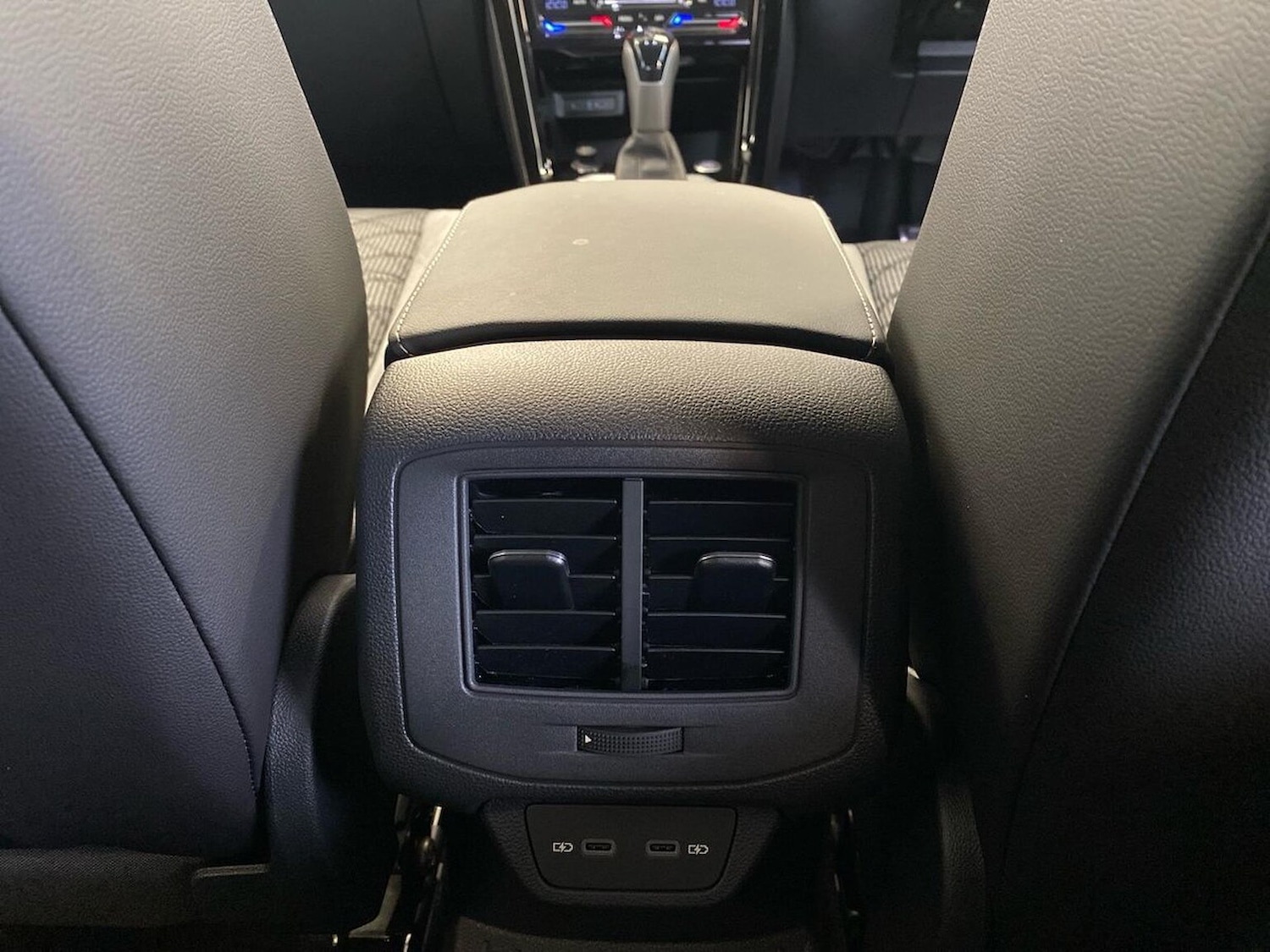 Used Volkswagen T-Roc 2025 for sale - 77632529: Photo 26