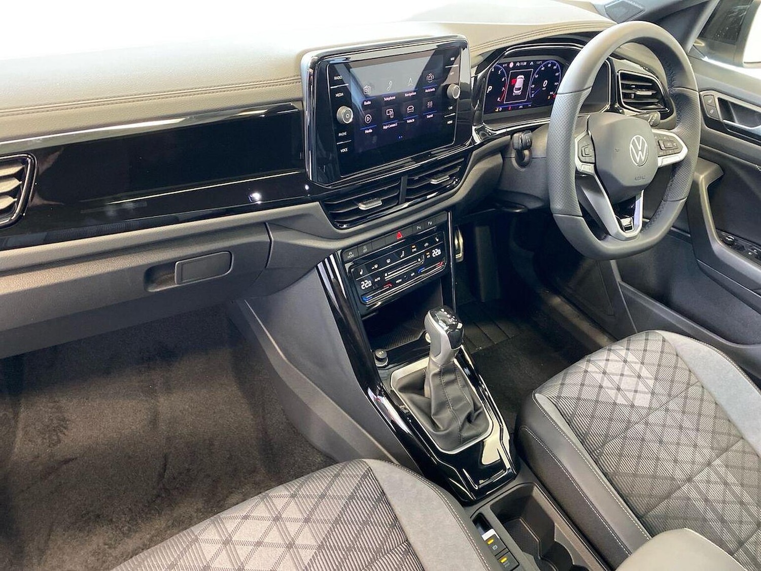 Used Volkswagen T-Roc 2025 for sale - 77632529: Photo 7