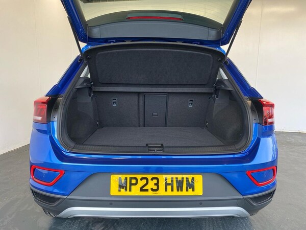Used Volkswagen T-Roc 2023 for sale - 76225091: Photo 17