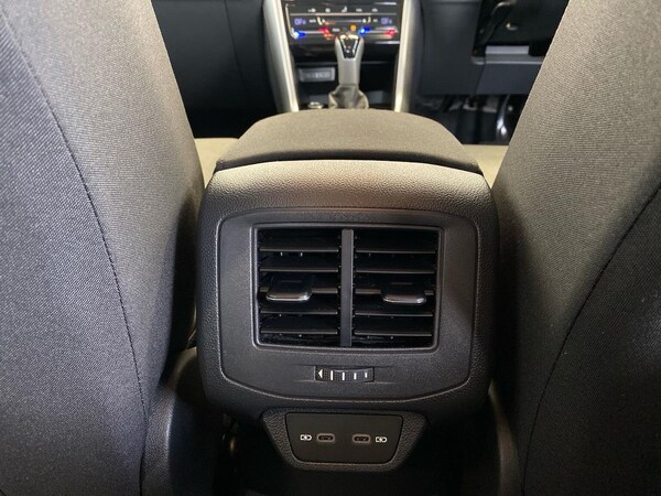Used Volkswagen T-Roc 2023 for sale - 76225091: Photo 26