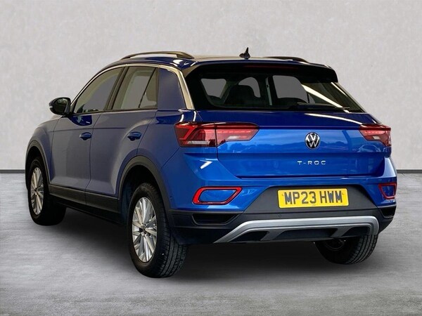 Used Volkswagen T-Roc 2023 for sale - 76225091: Photo 2