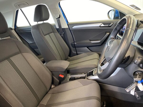 Used Volkswagen T-Roc 2023 for sale - 76225091: Photo 32