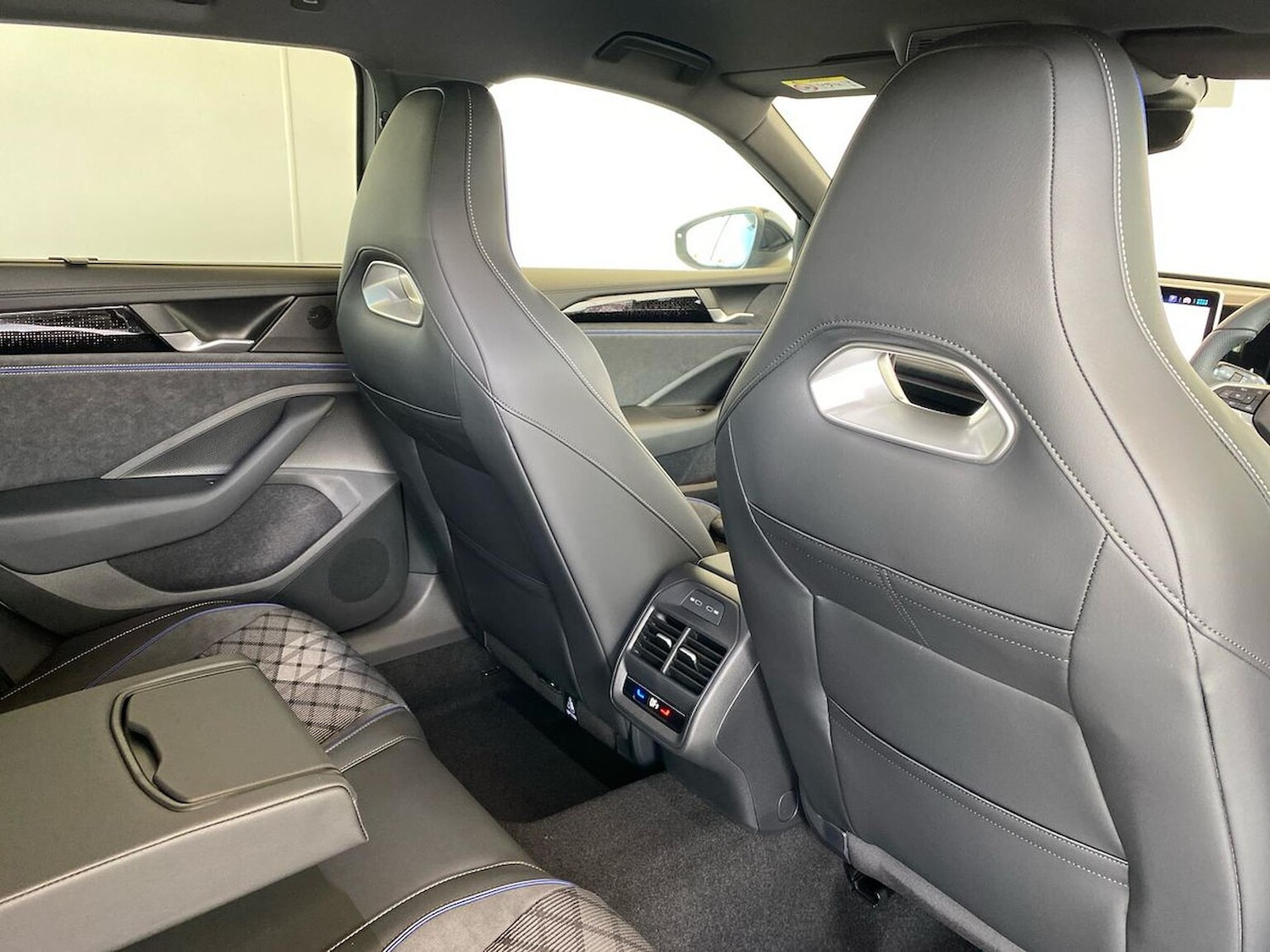 Used Volkswagen Passat 2025 for sale - 76171597: Photo 21