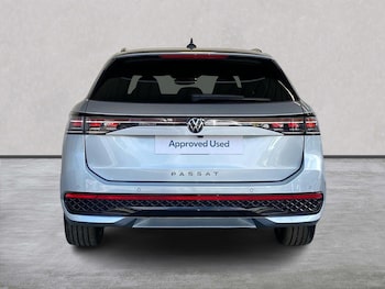 Used Volkswagen Passat 2025 for sale - 76171597: Photo