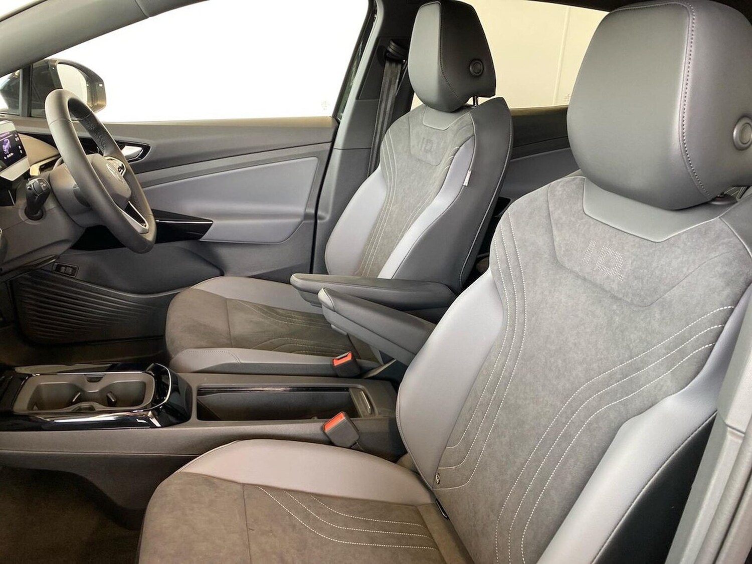 Used Volkswagen ID.4 2025 for sale - 77488783: Photo 40