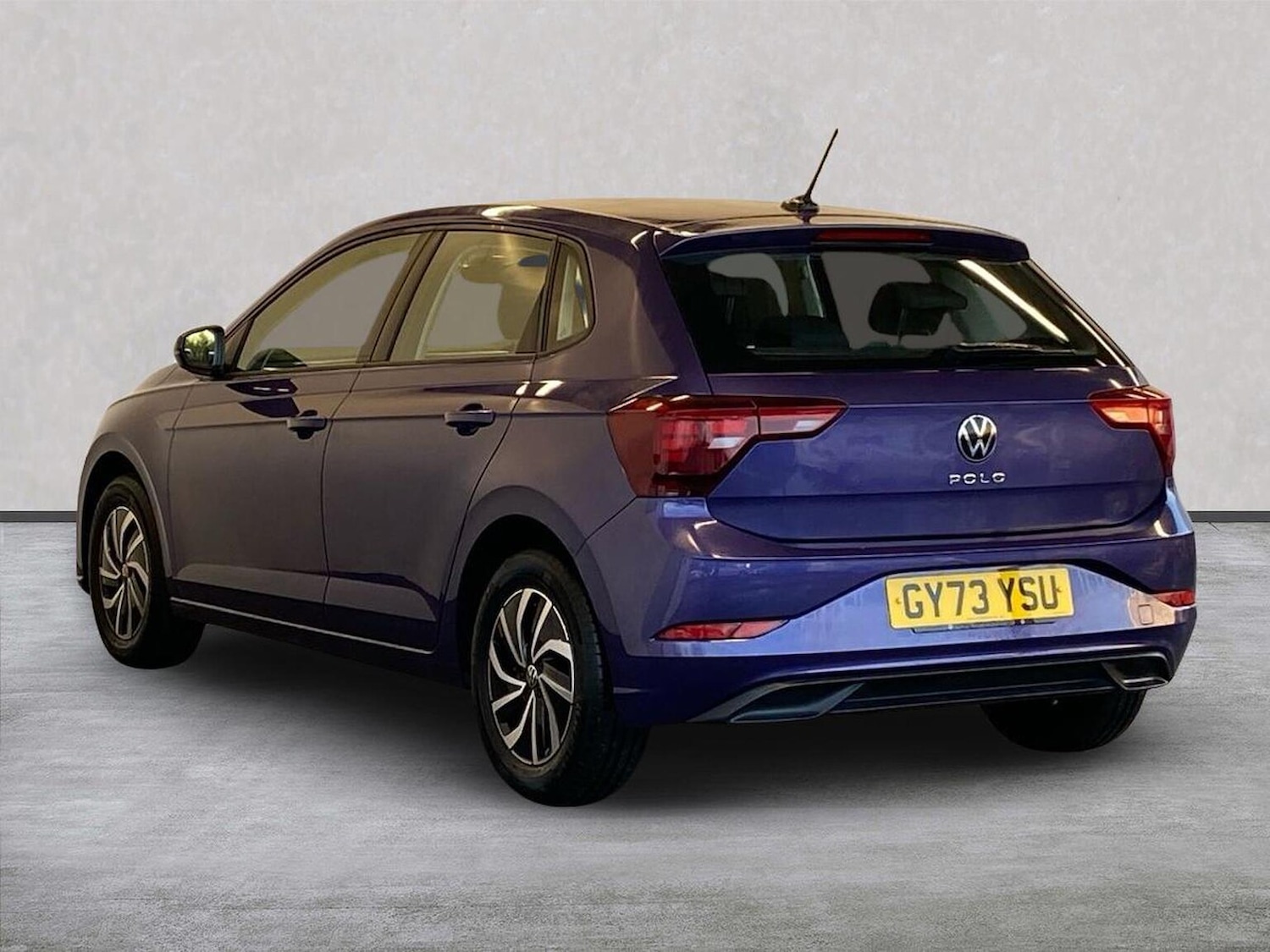 Used Volkswagen Polo 2023 for sale - 77676357: Photo 2