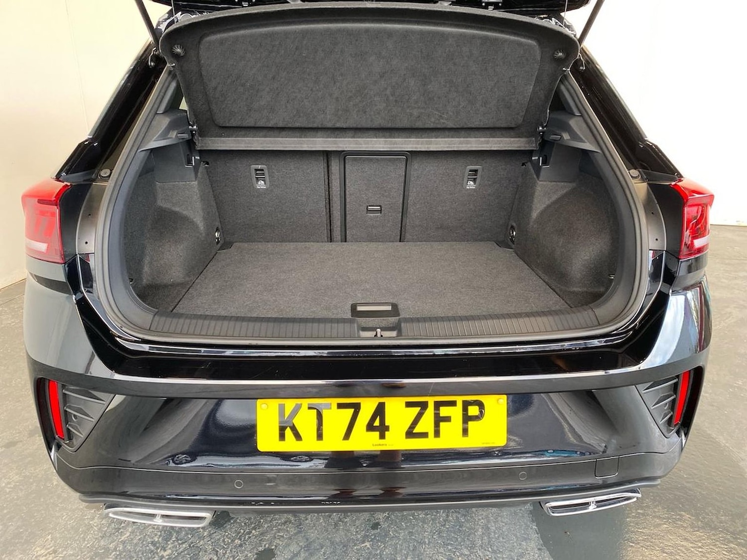 Used Volkswagen T-Roc 2025 for sale - 76694604: Photo 17