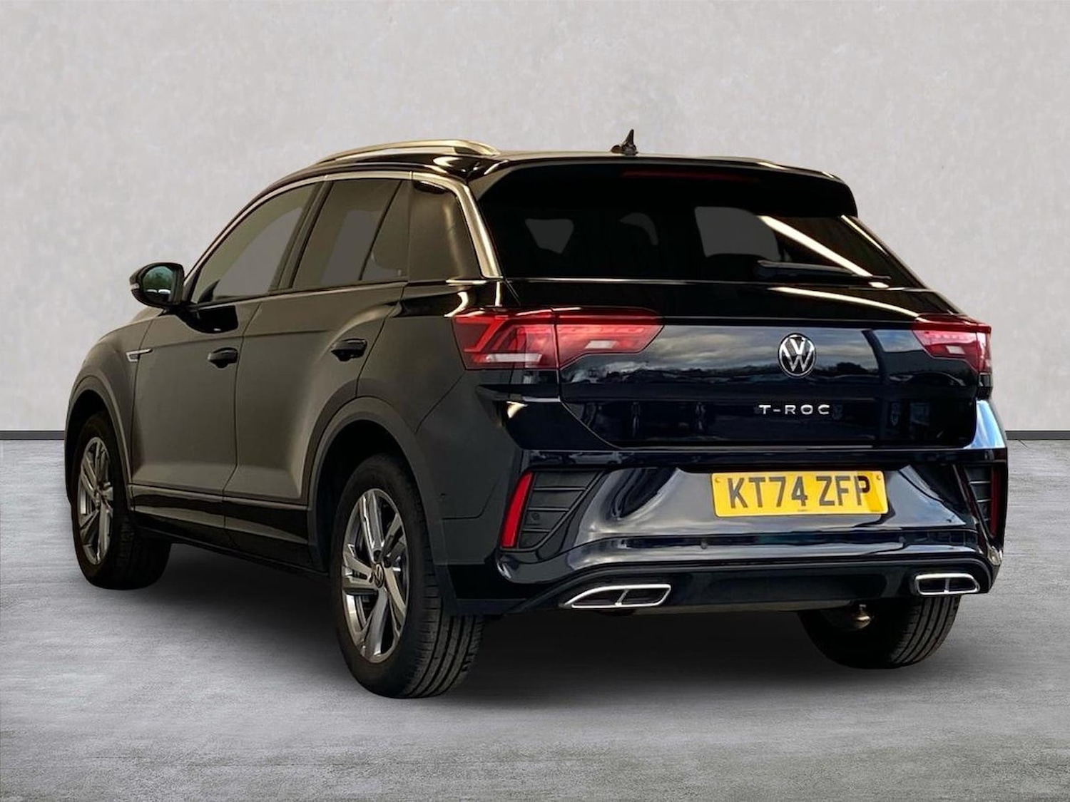 Used Volkswagen T-Roc 2025 for sale - 76694604: Photo 2