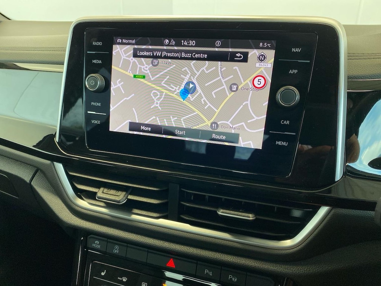 Used Volkswagen T-Roc 2025 for sale - 76694604: Photo 24