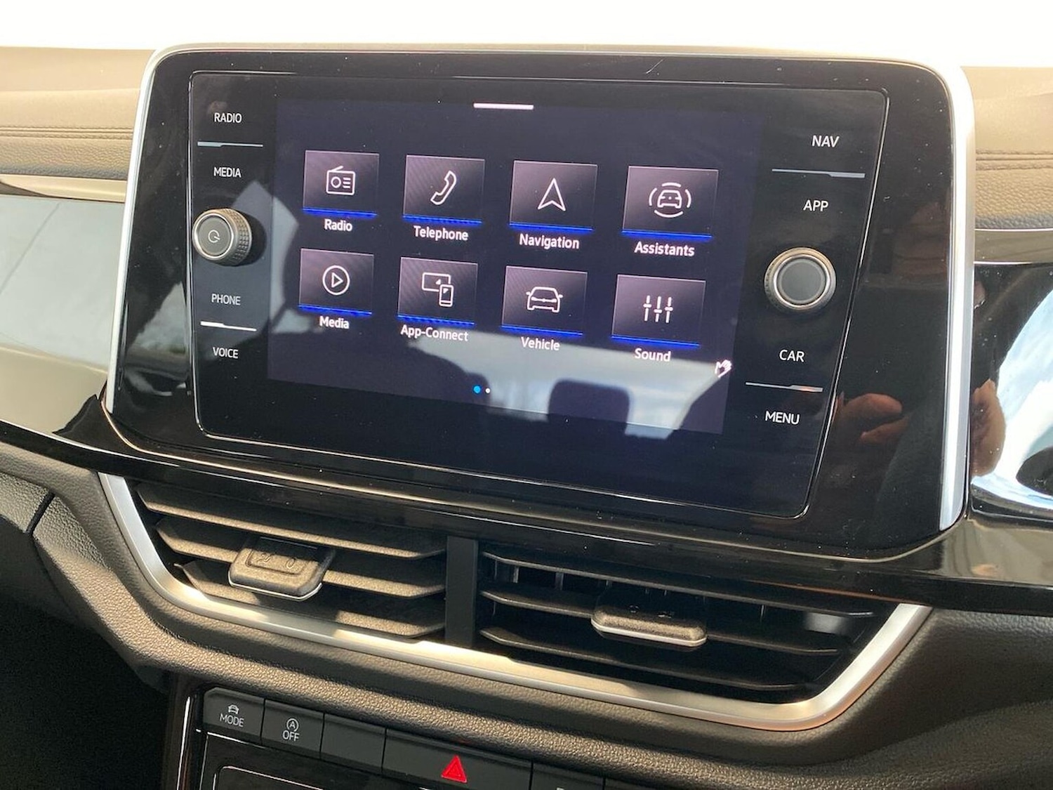 Used Volkswagen T-Roc 2025 for sale - 76694604: Photo 25