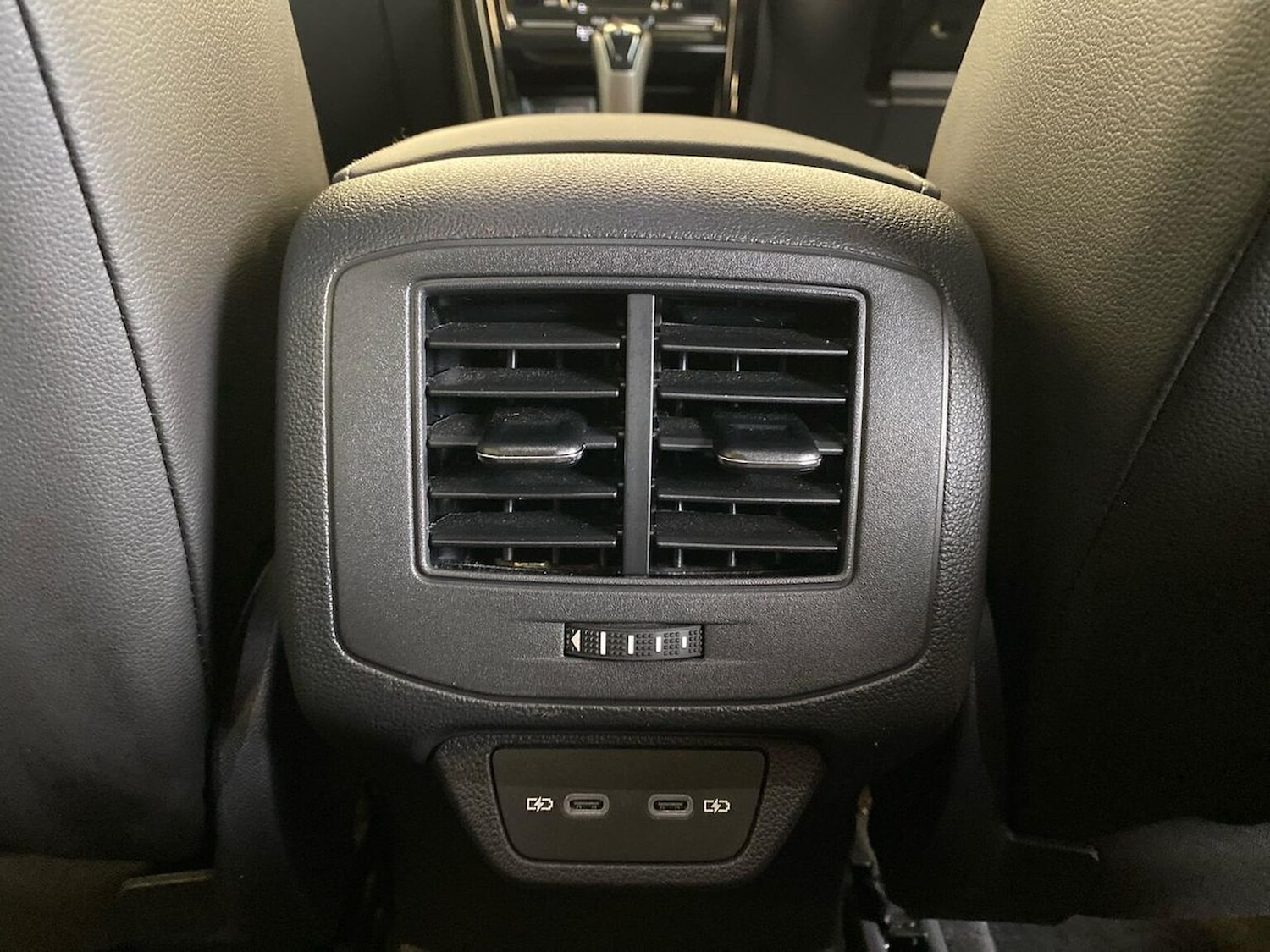 Used Volkswagen T-Roc 2025 for sale - 76694604: Photo 26