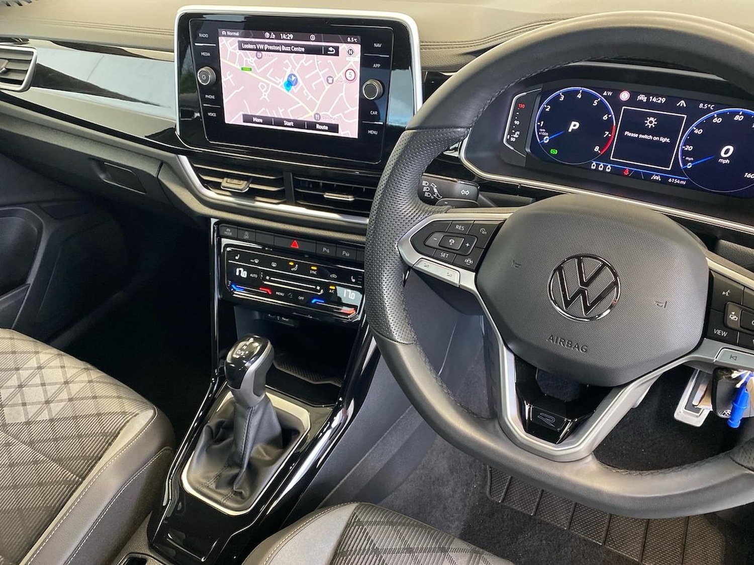 Used Volkswagen T-Roc 2025 for sale - 76694604: Photo 27