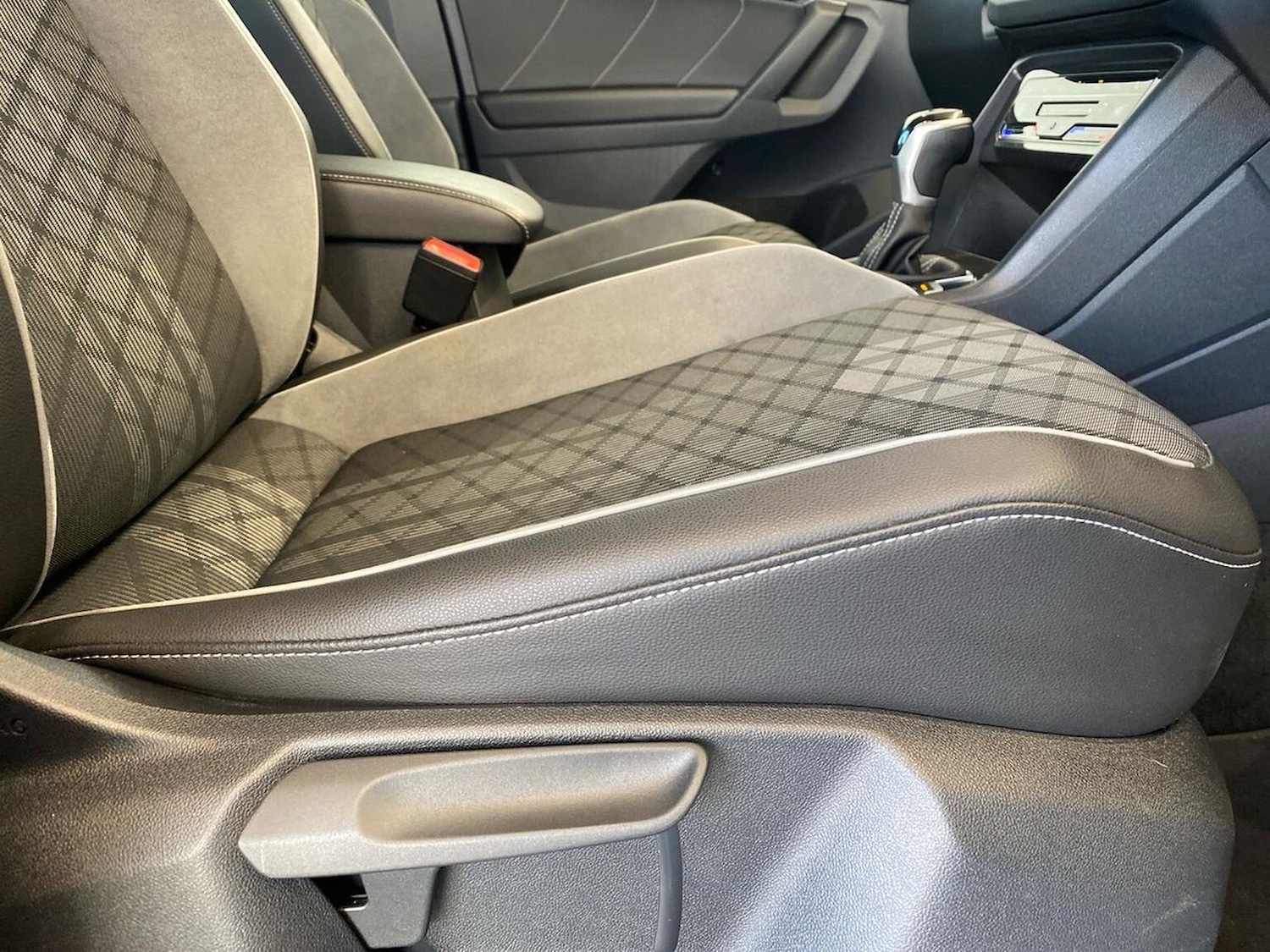 Used Volkswagen Tiguan 2023 for sale - 76392486: Photo 30