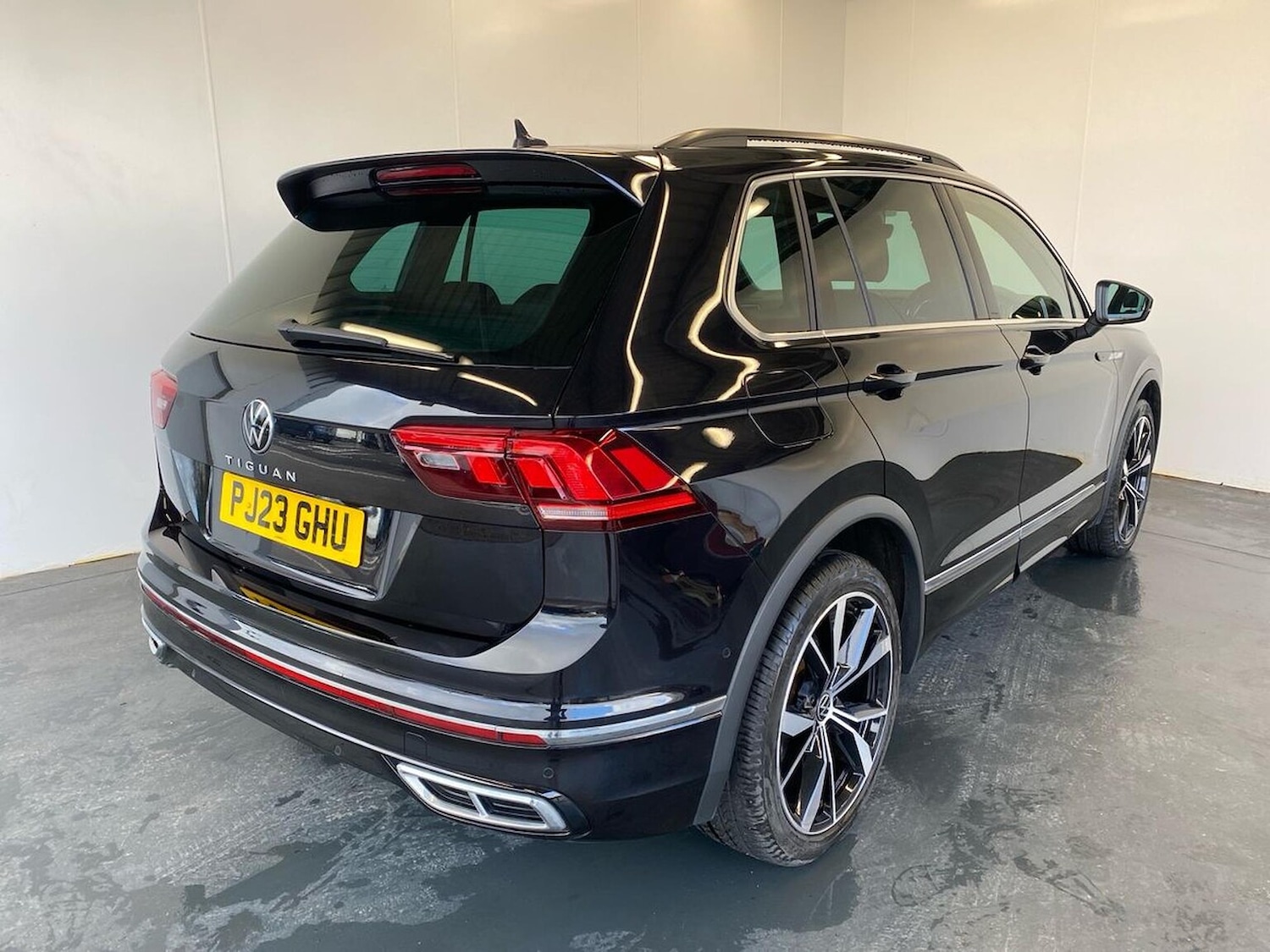 Used Volkswagen Tiguan 2023 for sale - 76392486: Photo 36