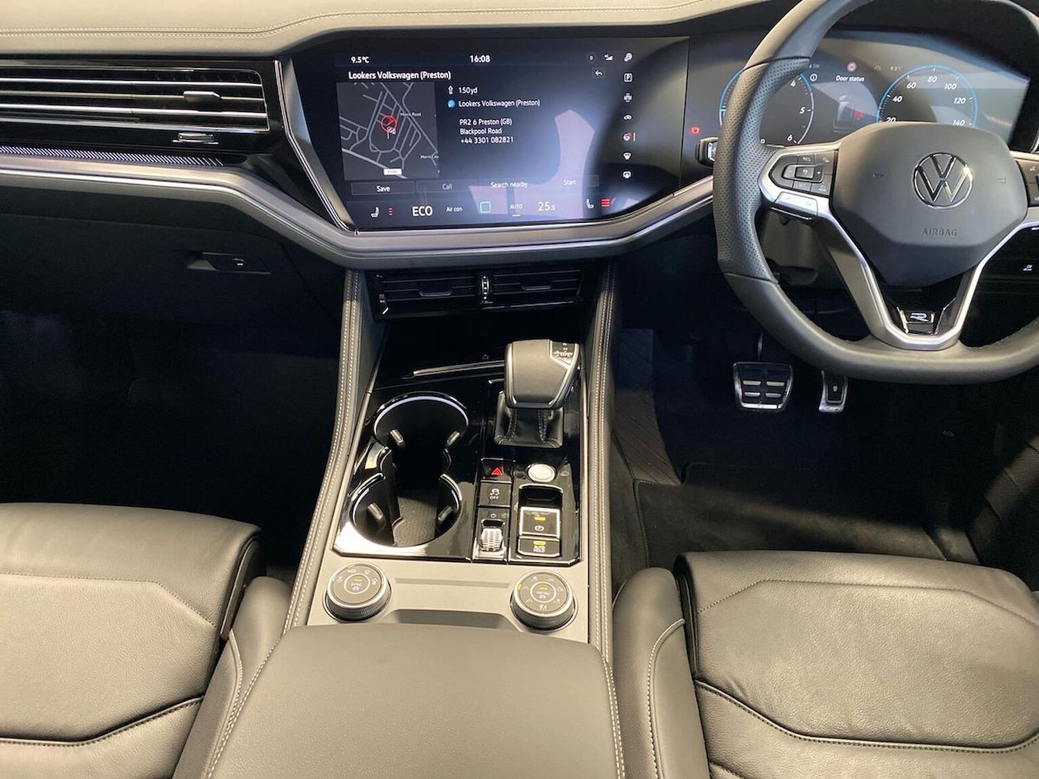 Used Volkswagen Touareg 2025 for sale - 77888599: Photo 12