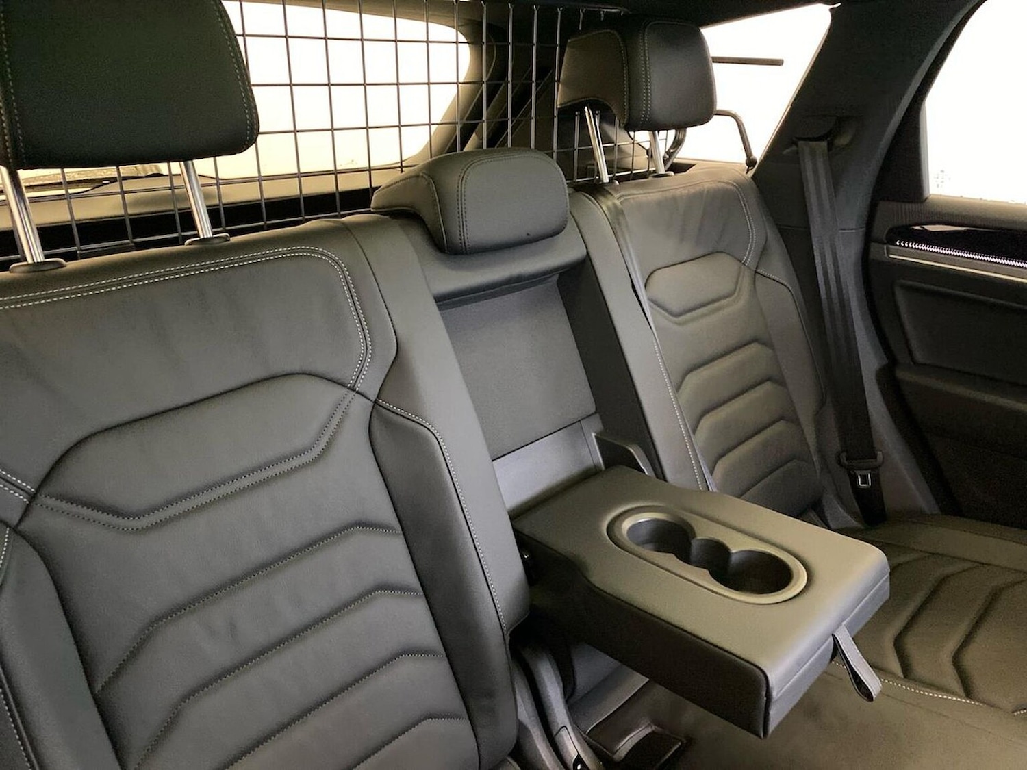 Used Volkswagen Touareg 2025 for sale - 77888599: Photo 16