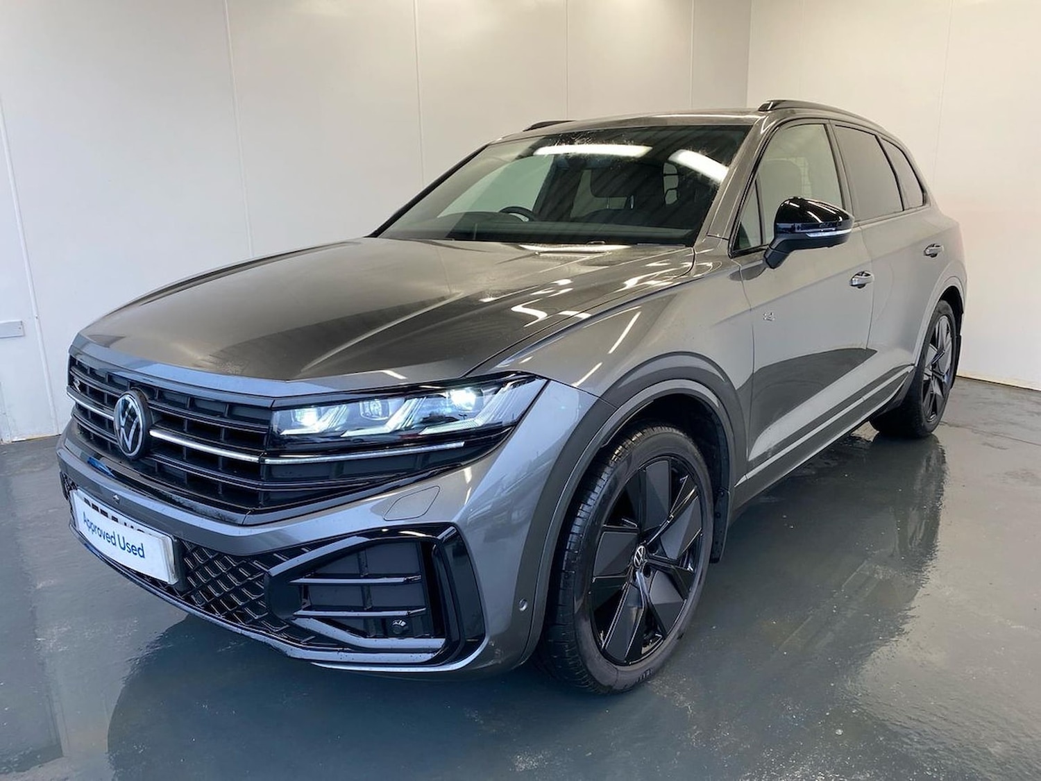 Used Volkswagen Touareg 2025 for sale - 77888599: Photo 34