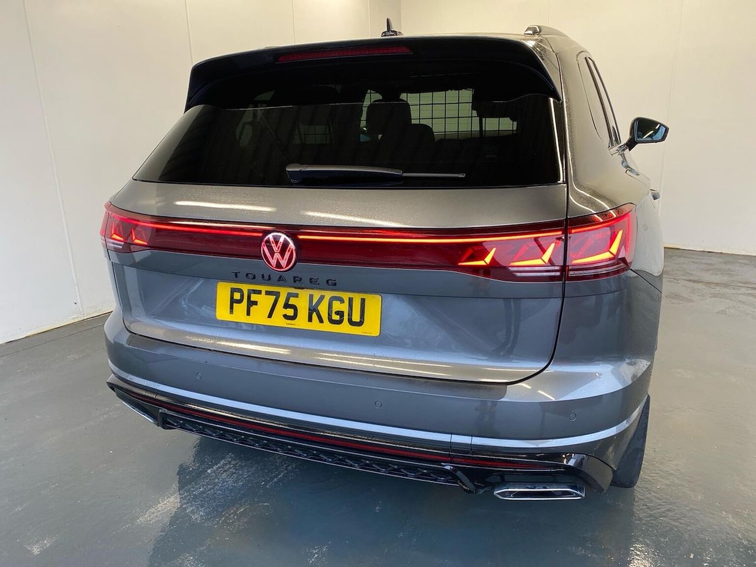 Used Volkswagen Touareg 2025 for sale - 77888599: Photo 35