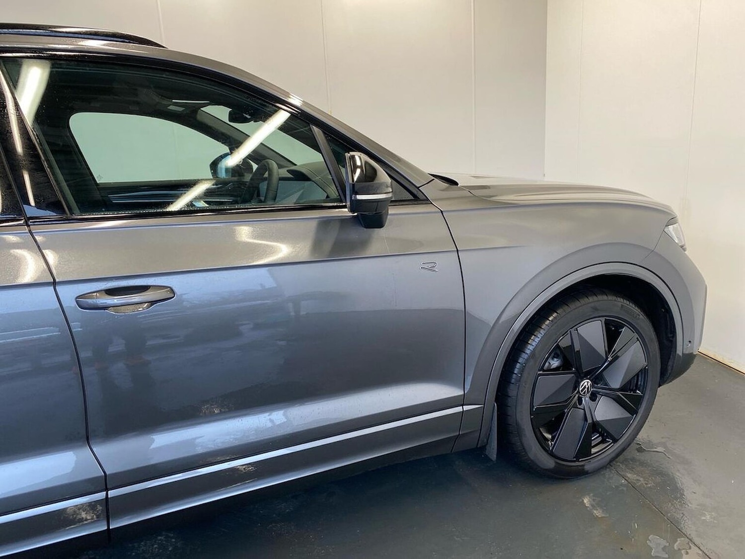 Used Volkswagen Touareg 2025 for sale - 77888599: Photo 37