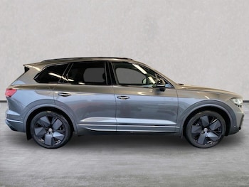 Used Volkswagen Touareg 2025 for sale - 77888599: Photo