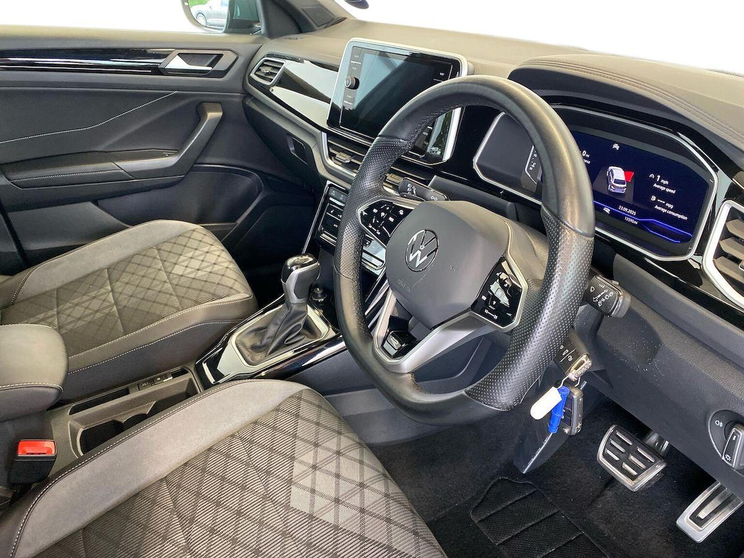 Used Volkswagen T-Roc 2022 for sale - 76706436: Photo 15