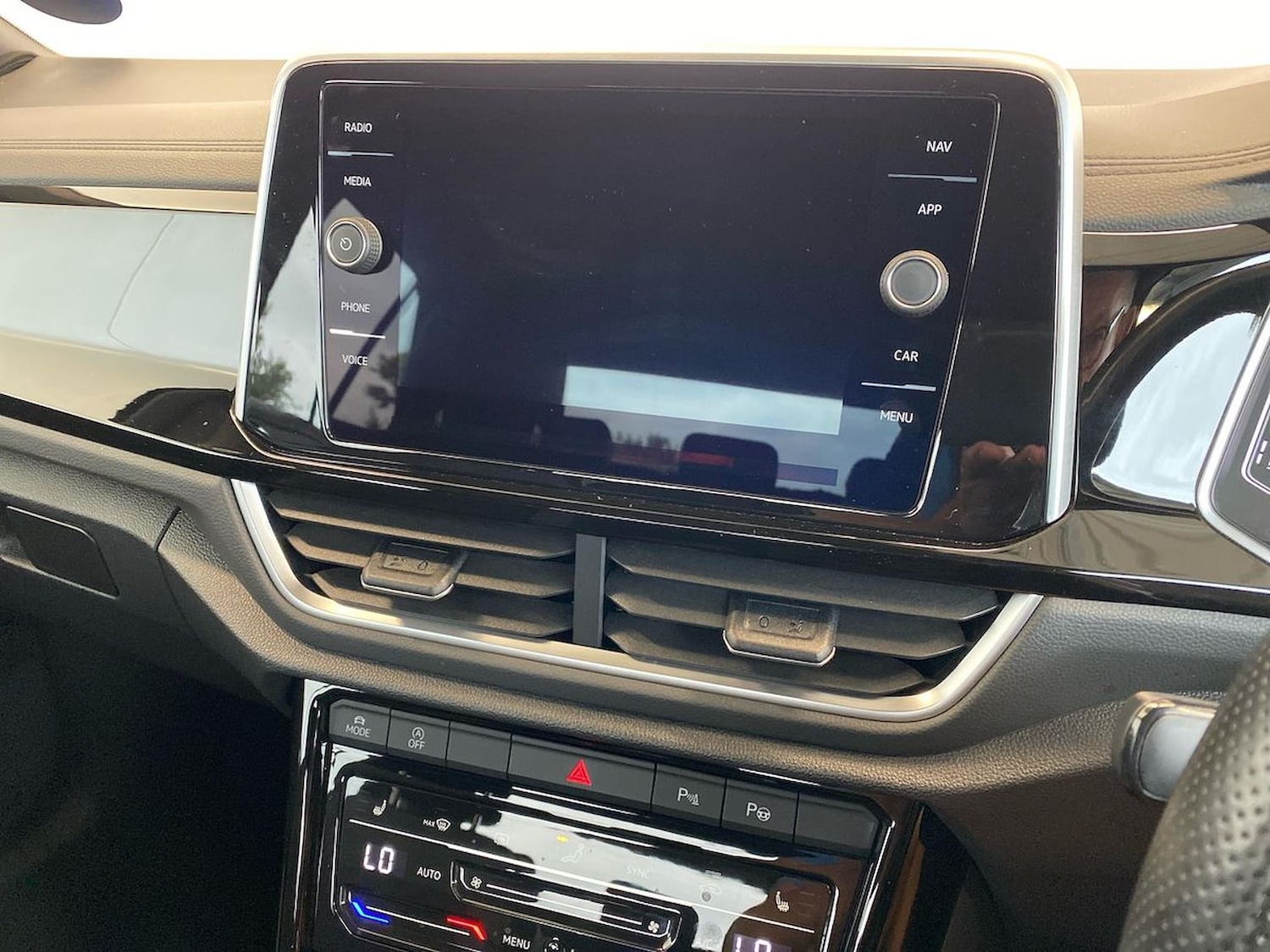 Used Volkswagen T-Roc 2022 for sale - 76706436: Photo 24