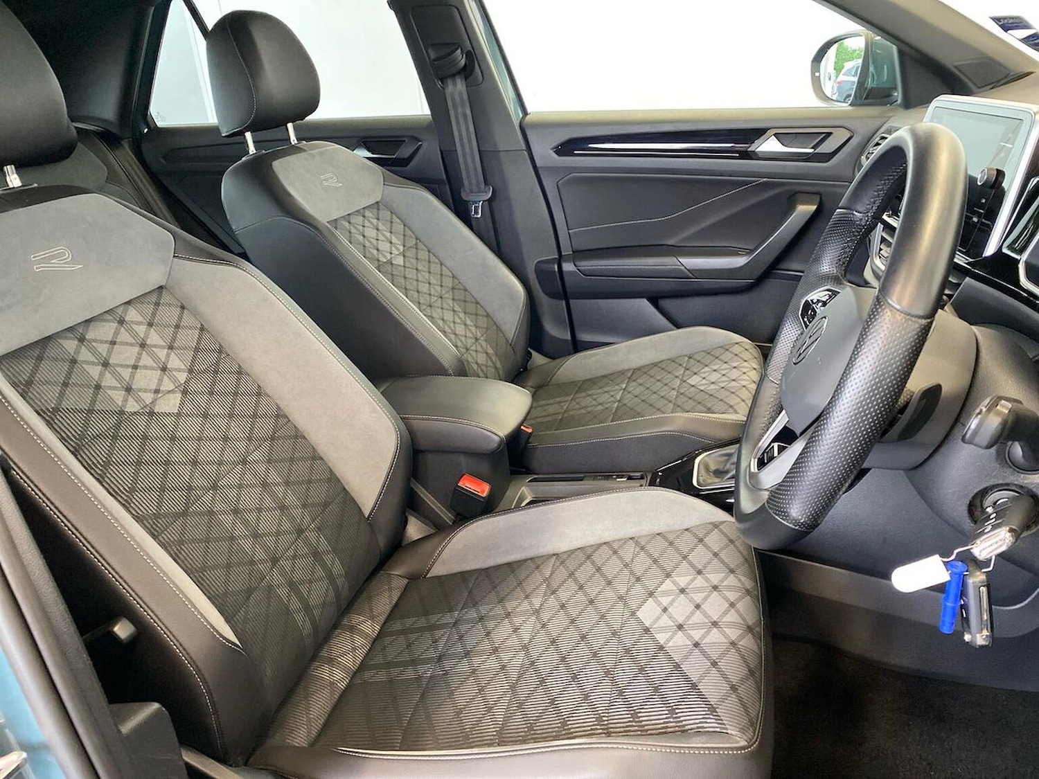 Used Volkswagen T-Roc 2022 for sale - 76706436: Photo 32