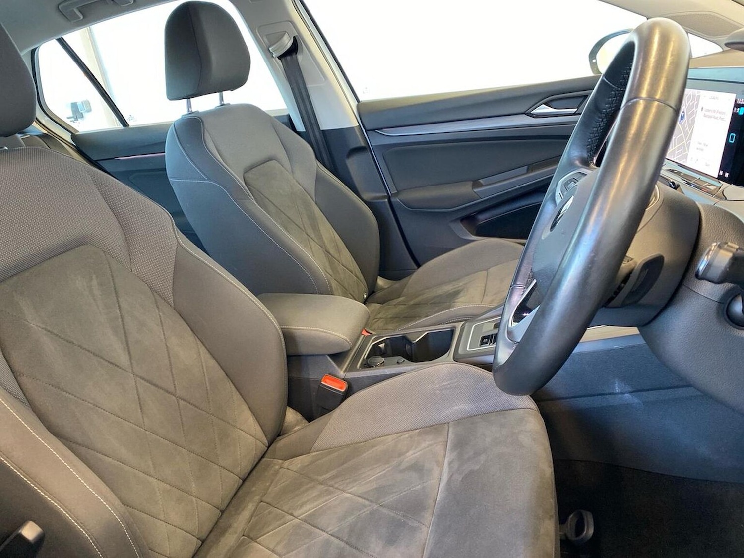 Used Volkswagen Golf 2022 for sale - 76681777: Photo 32