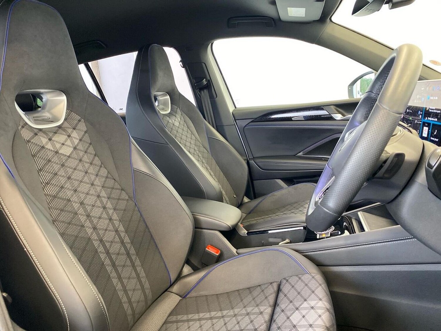 Used Volkswagen Tiguan 2025 for sale - 78195066: Photo 32