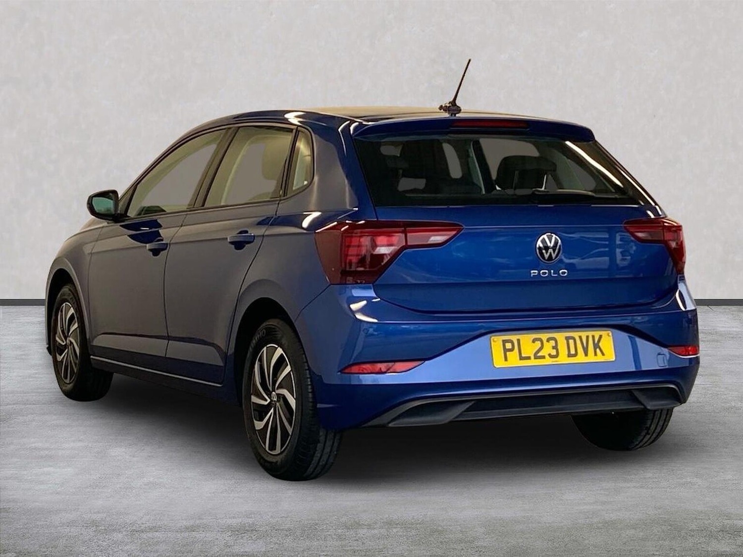 Used Volkswagen Polo 2023 for sale - 77077287: Photo 2