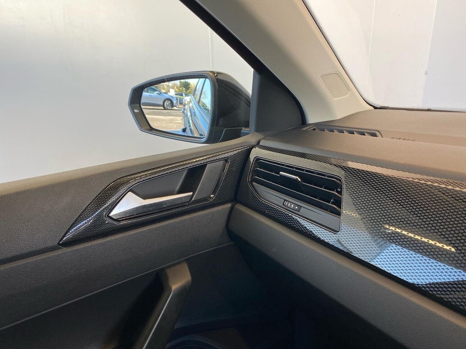 Used Volkswagen Polo 2024 for sale - 78223288: Photo 31