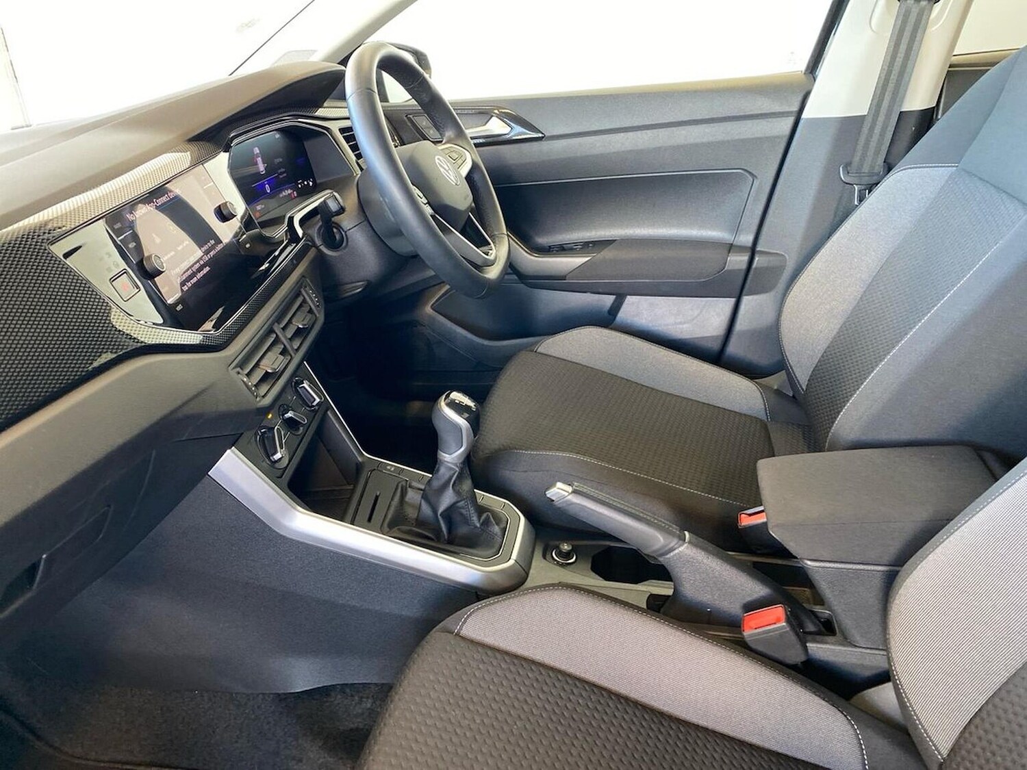 Used Volkswagen Polo 2024 for sale - 78223288: Photo 40