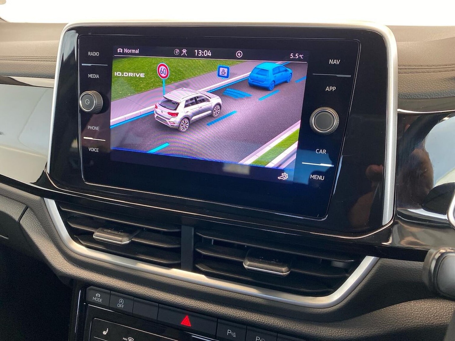 Used Volkswagen T-Roc 2024 for sale - 78039314: Photo 11