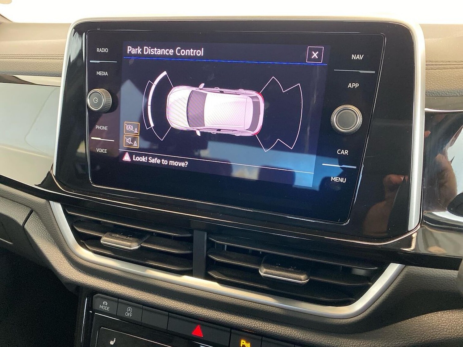 Used Volkswagen T-Roc 2024 for sale - 78039314: Photo 23