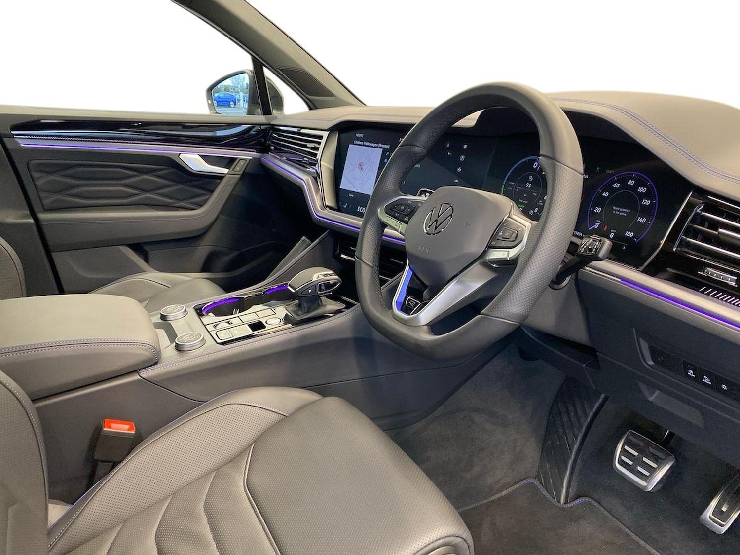 Used Volkswagen Touareg 2025 for sale - 78195320: Photo 15