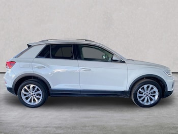 Used Volkswagen T-Roc 2022 for sale - 75908088: Photo