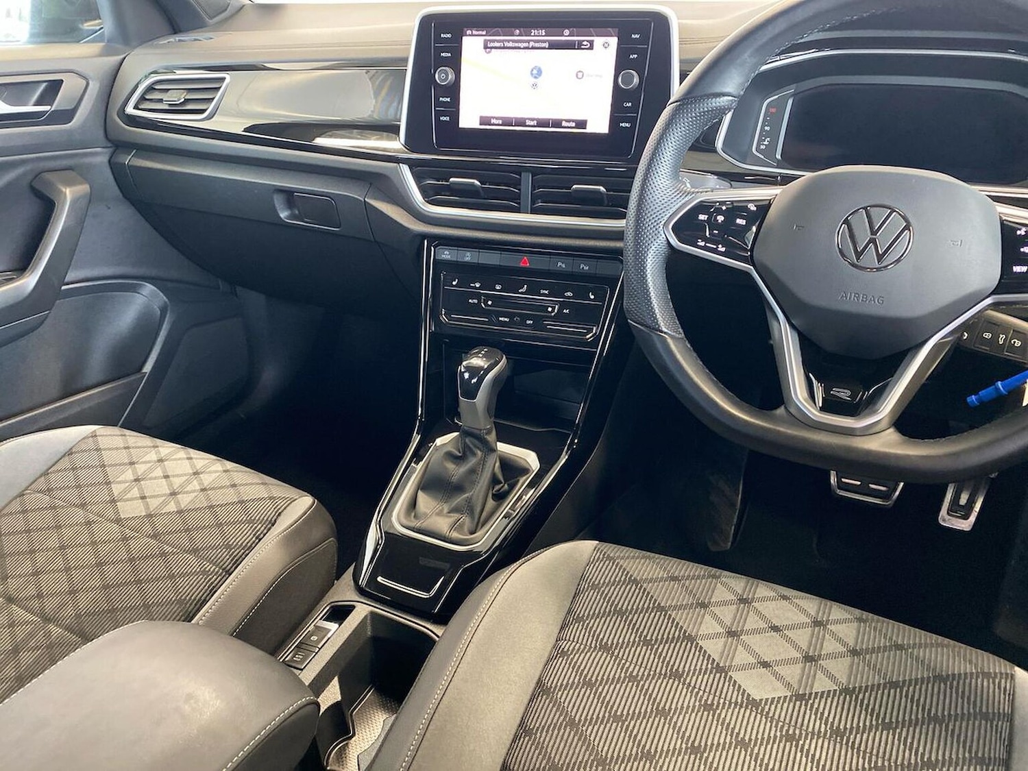Used Volkswagen T-Roc 2022 for sale - 76102492: Photo 13